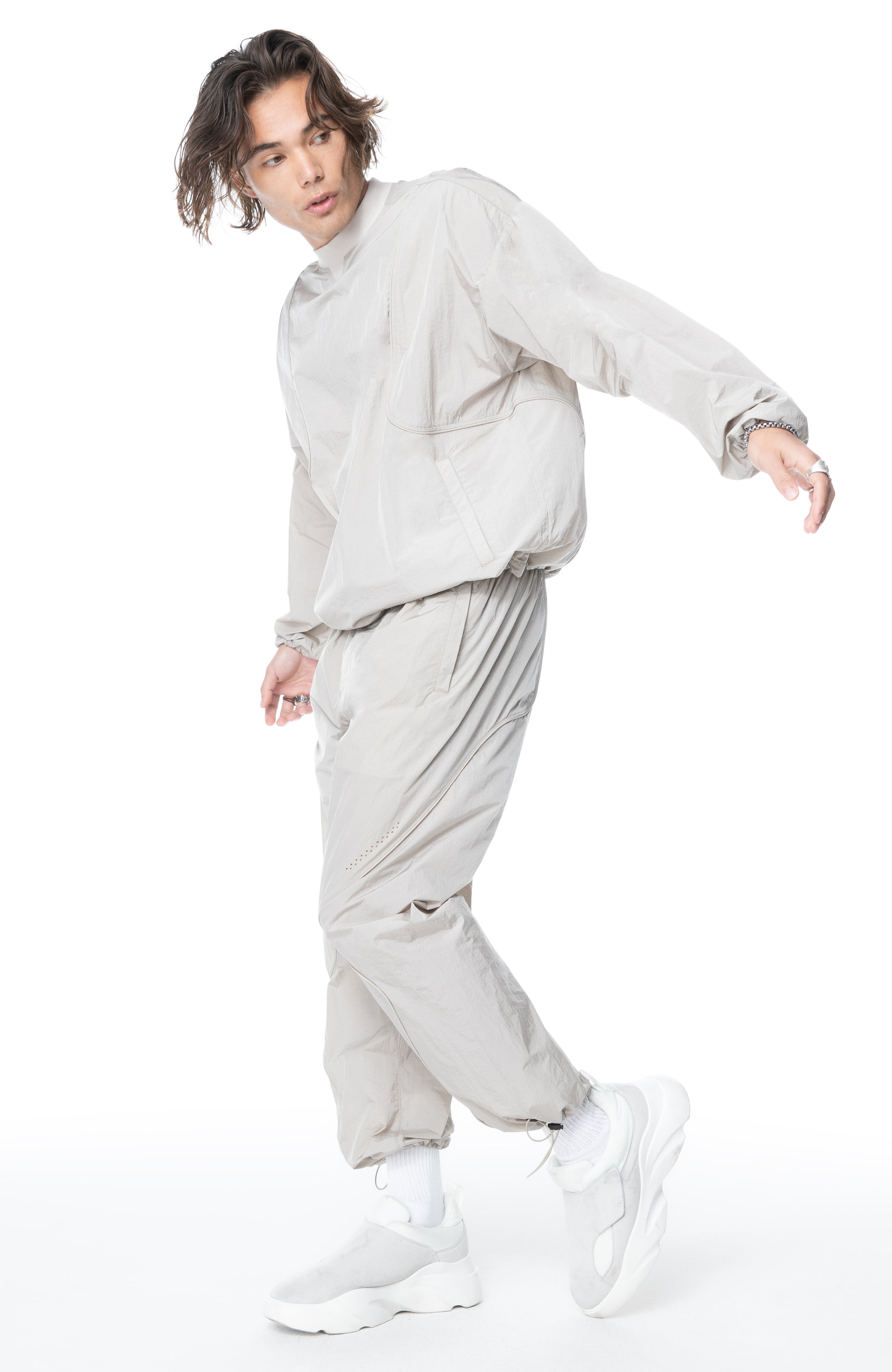 Mulholland Nylon Popover