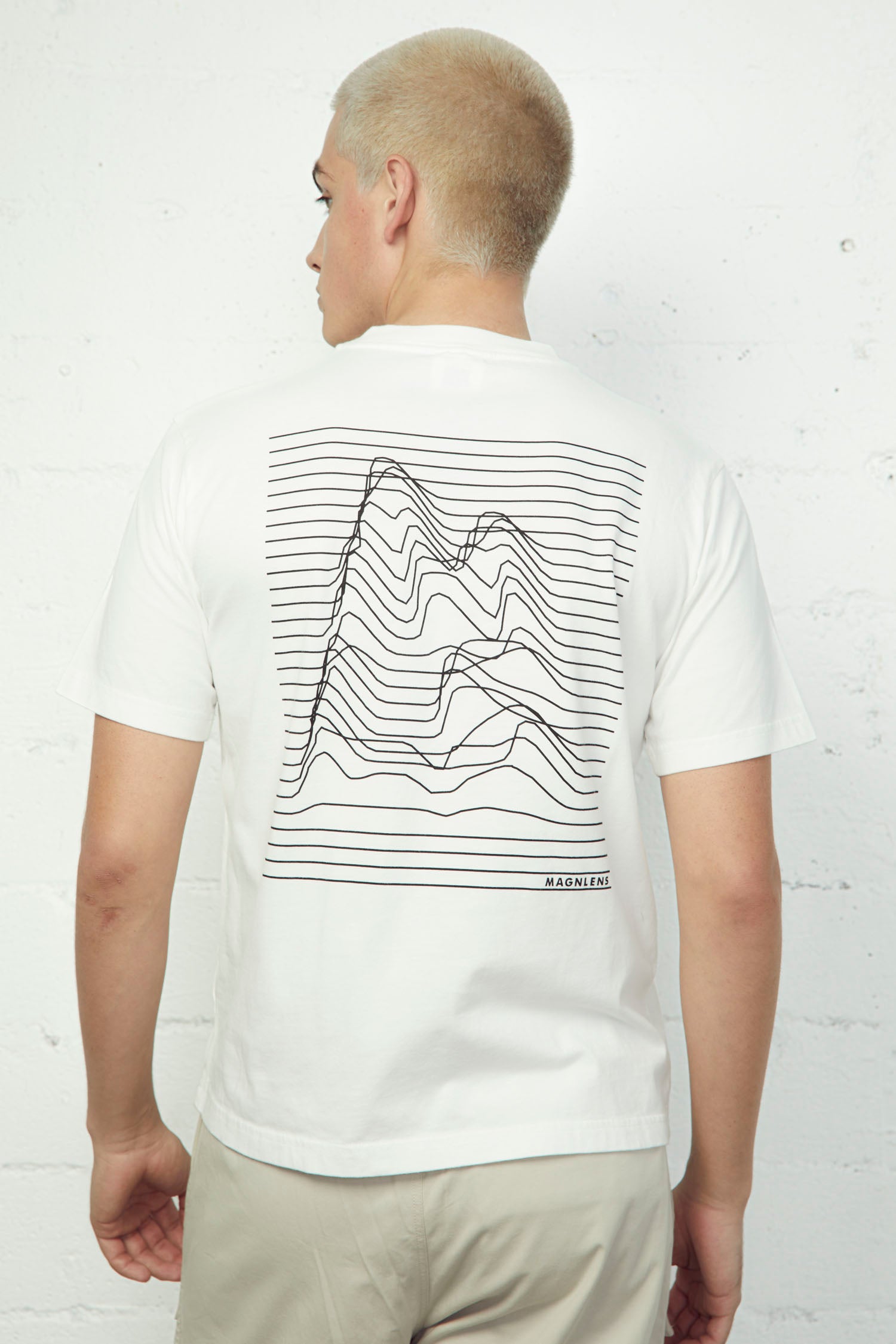 Waves Relaxed Graphic Tee