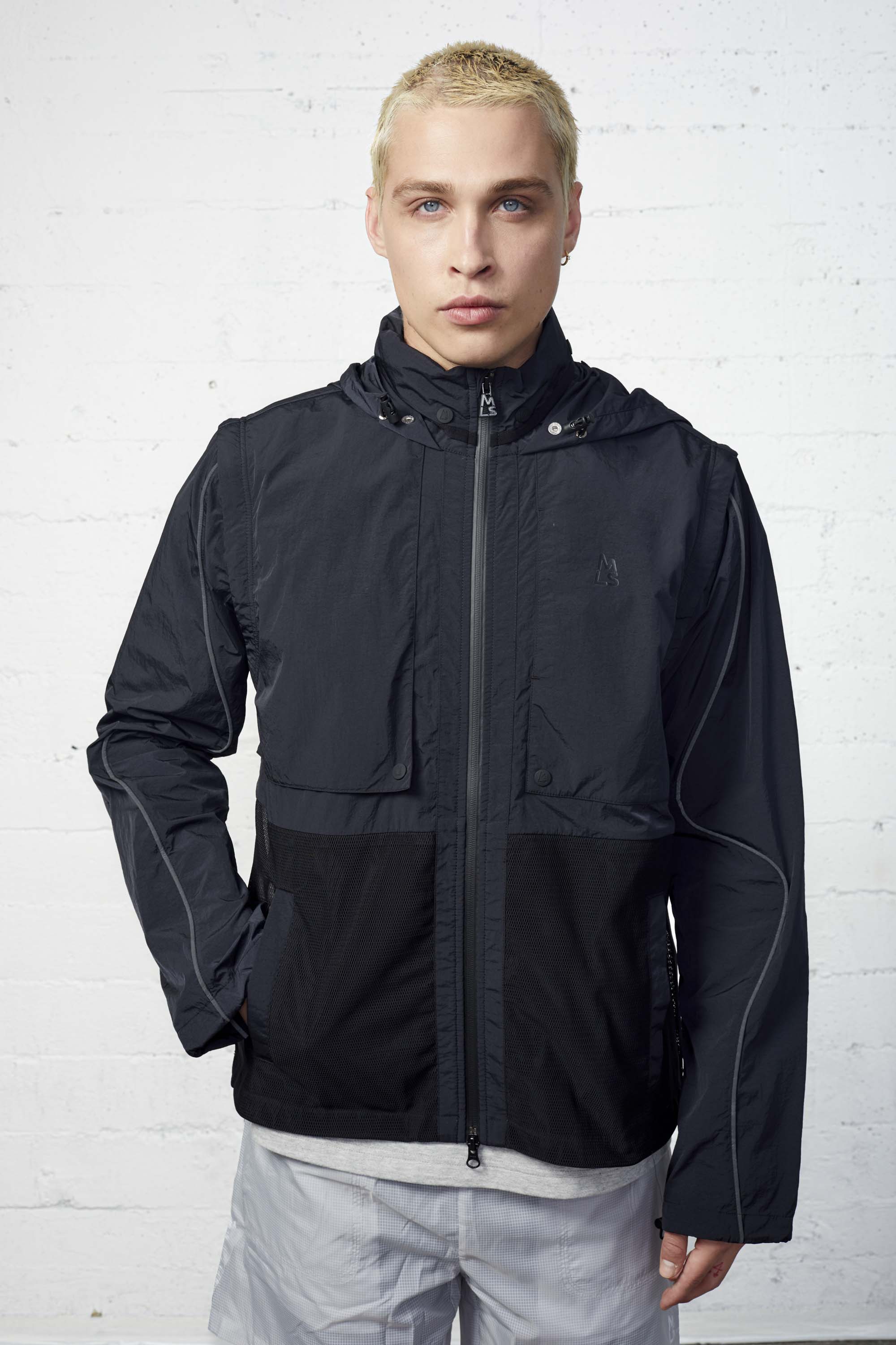 Elevation Convertible Windbreaker