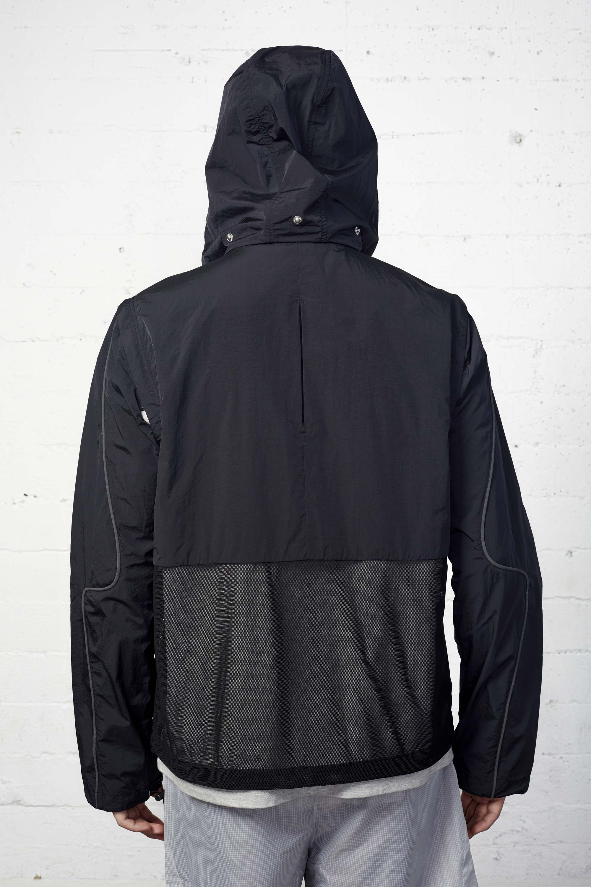 Elevation Convertible Windbreaker