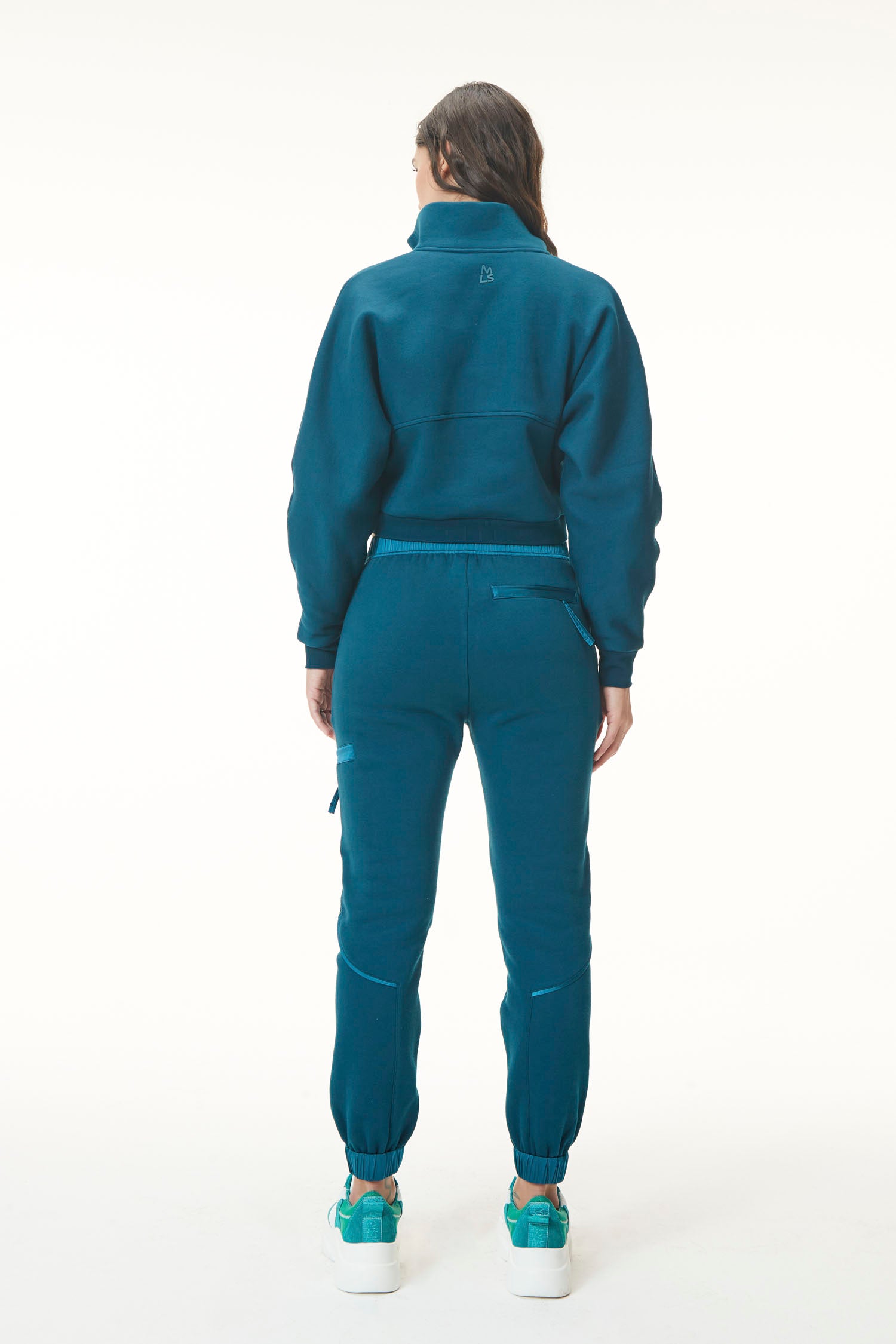 Sirius Funnel Neck Sweatshirt