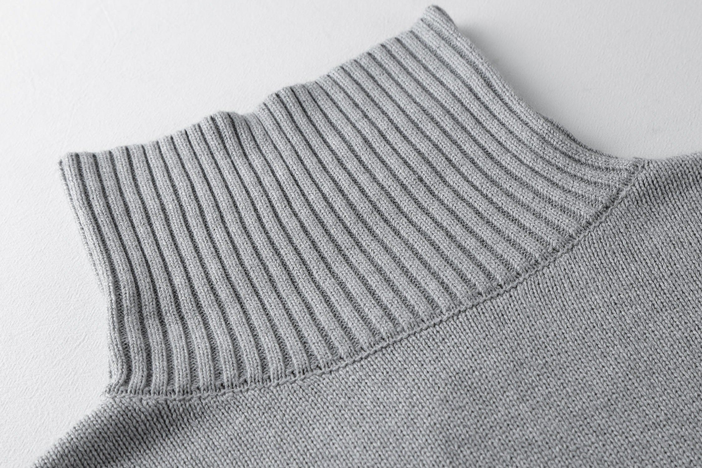 Helio Turtleneck Sweater Vest