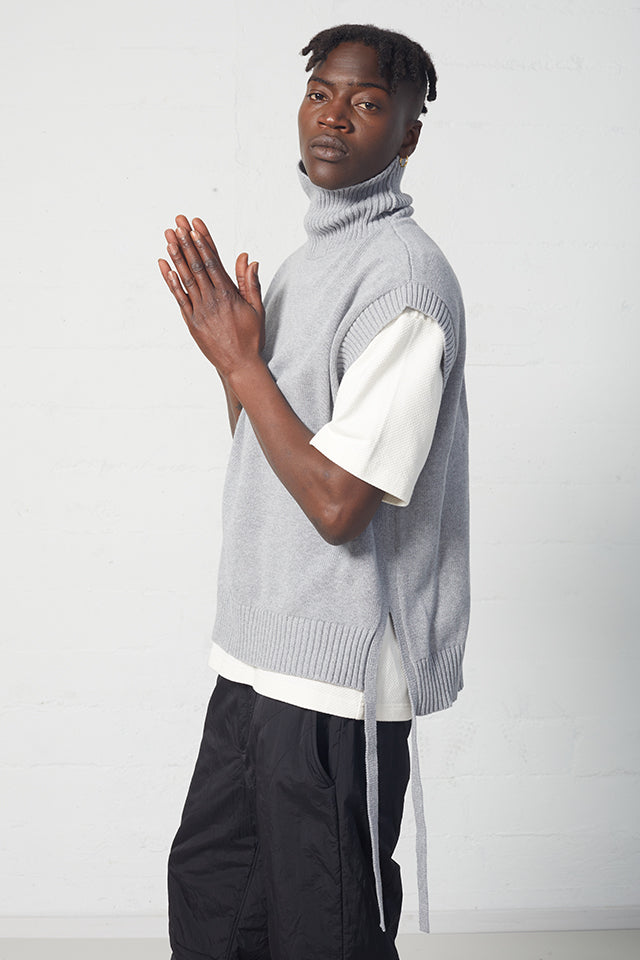 Helio Turtleneck Sweater Vest