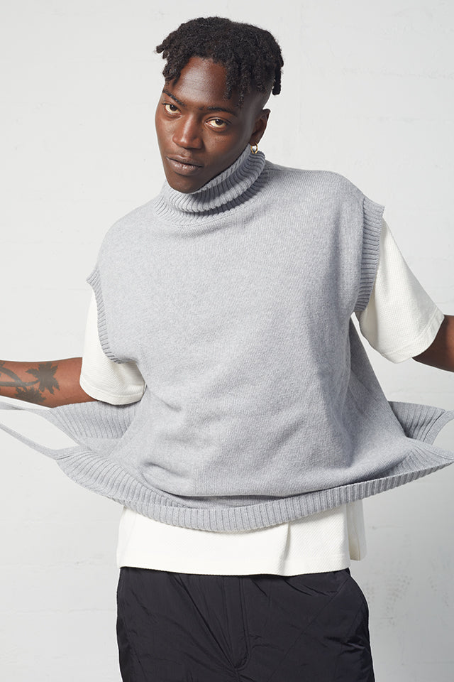 Helio Turtleneck Sweater Vest
