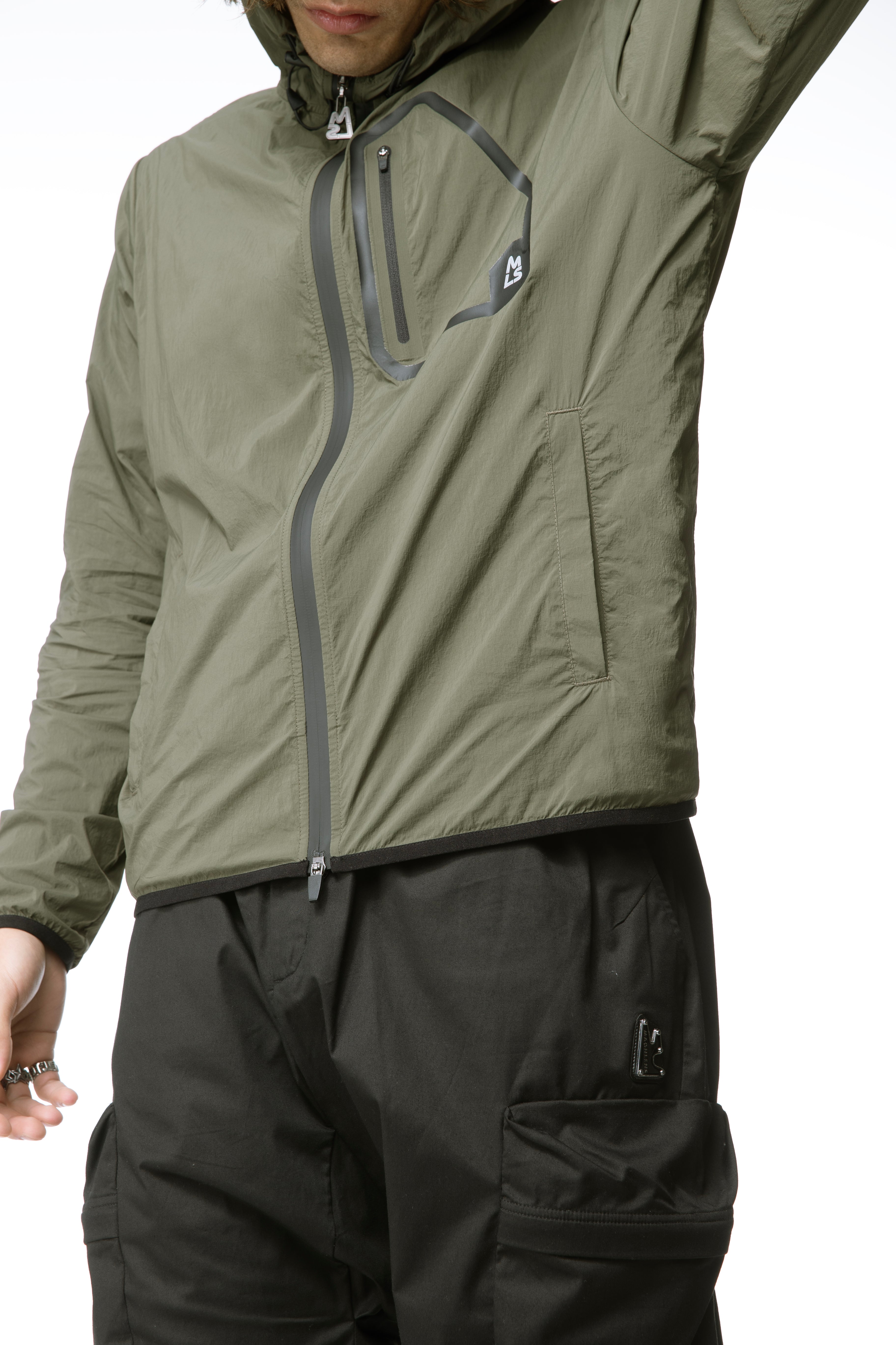 Bristol Featherweight Windbreaker