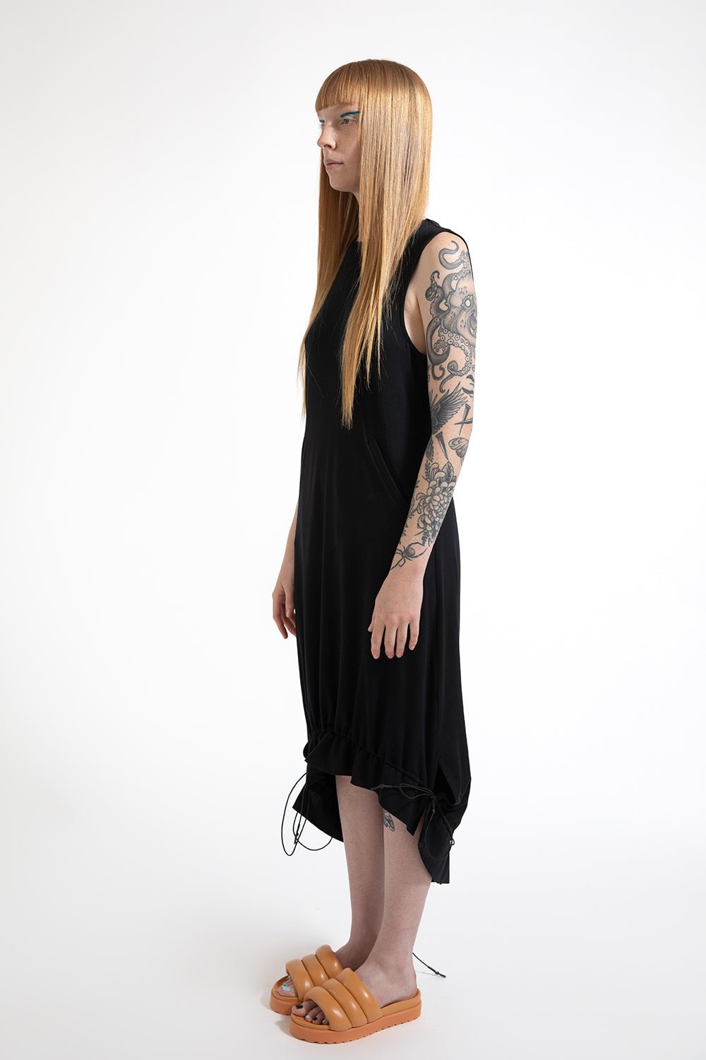 Acari Adjustable Jersey Dress - Magnlens