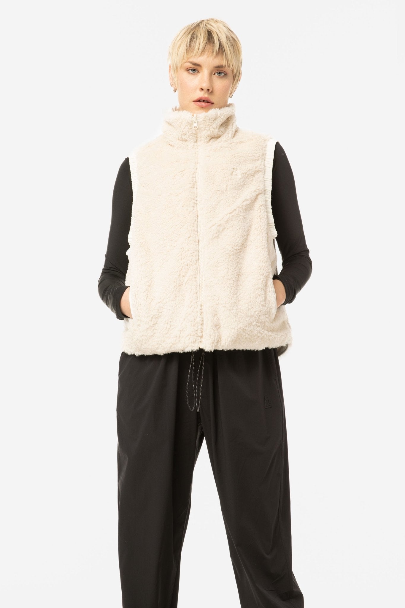 Bradbury Reversible Vest - Magnlens