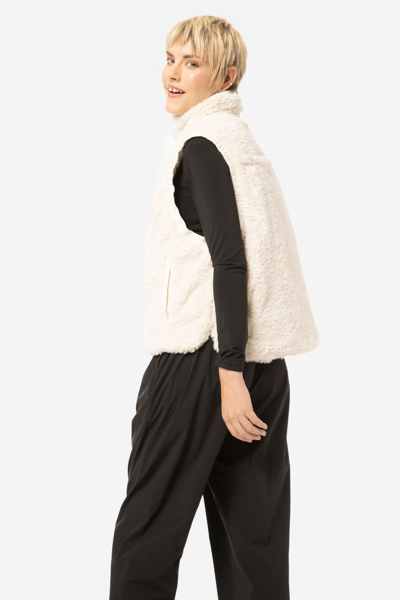 Bradbury Reversible Vest - Magnlens