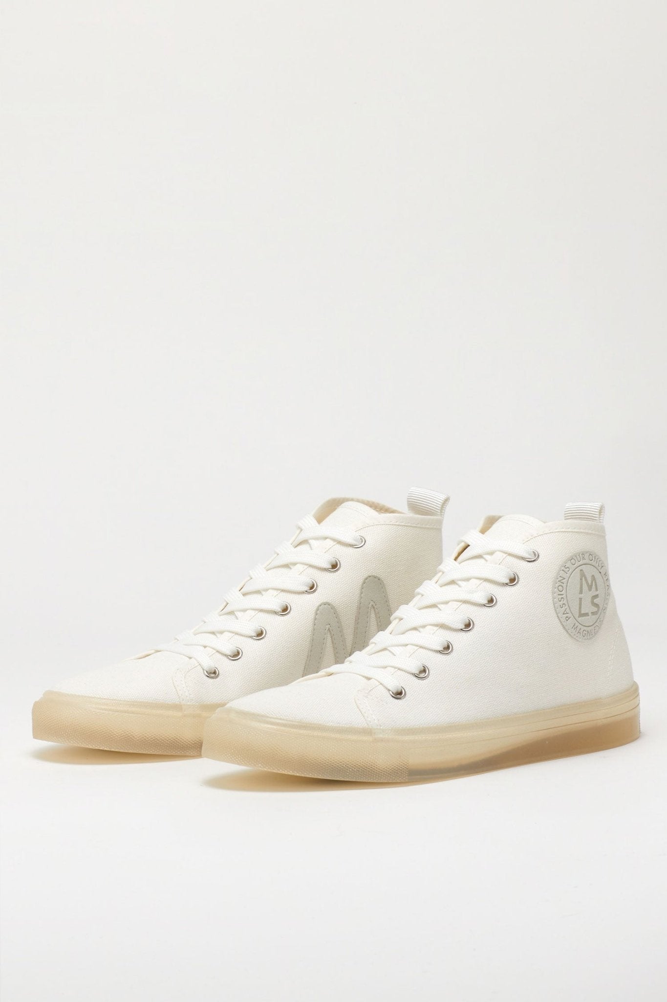 Classic High Top Sneakers - Magnlens