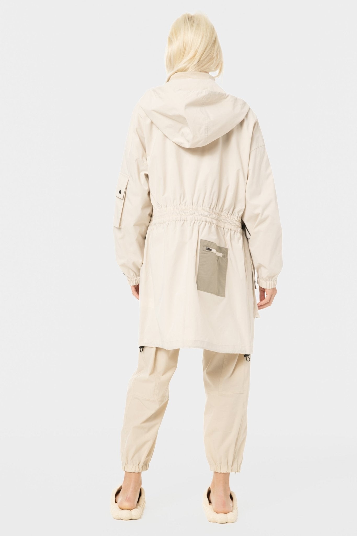 Holt Windbreaker Jacket - Magnlens