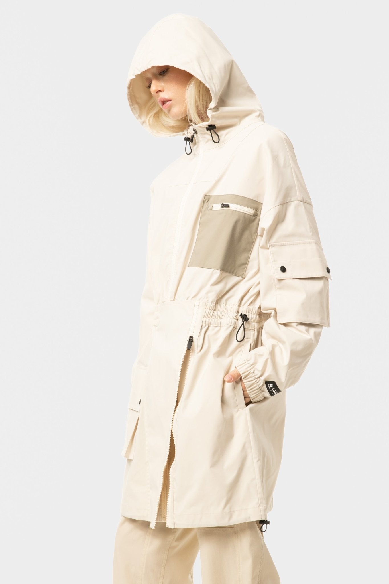 Holt Windbreaker Jacket - Magnlens