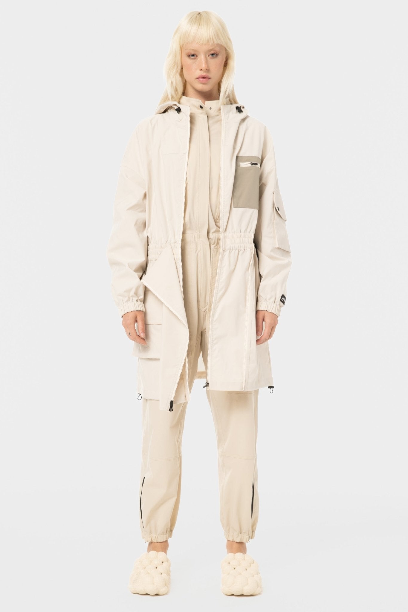 Holt Windbreaker Jacket - Magnlens