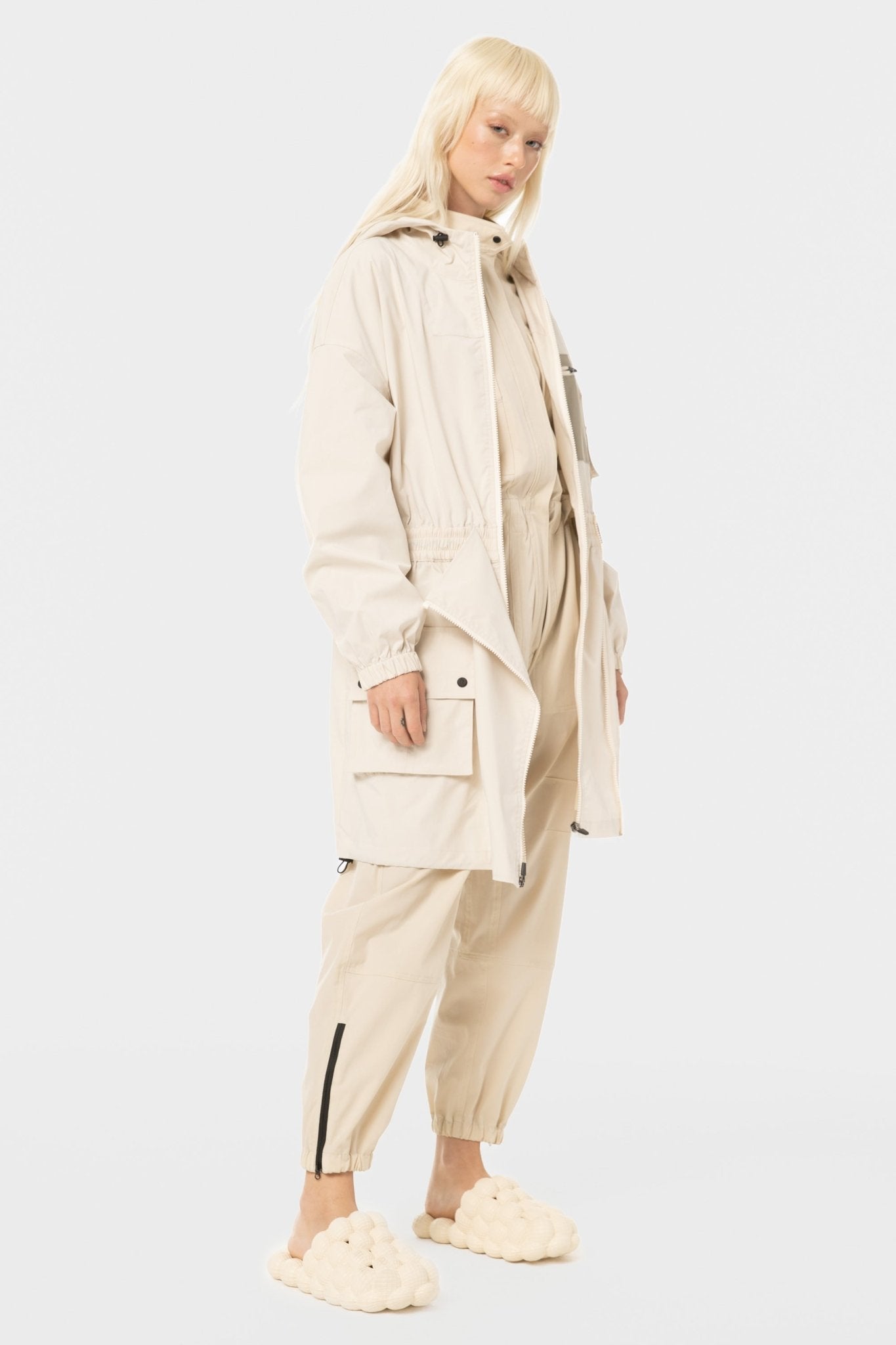 Holt Windbreaker Jacket - Magnlens