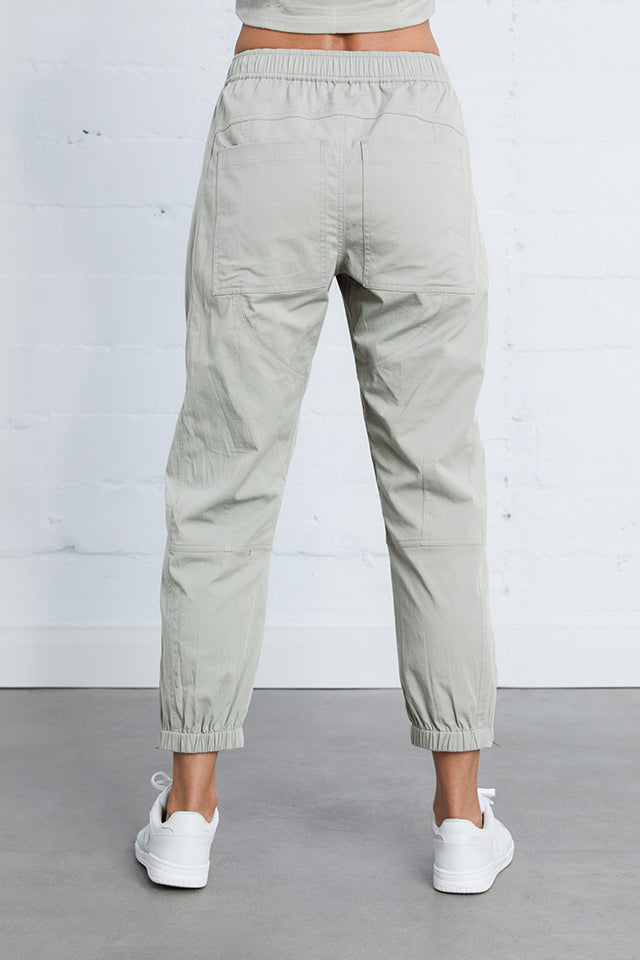 Lindbrook Cargo Pants